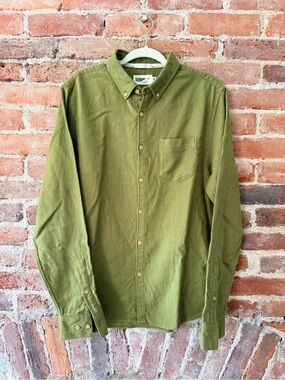 Men's Olive Green Organic Cotton Button-Down Shirt